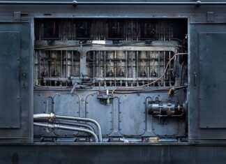 Jak ustawić zawory w silniku 6 cylindrowym? Jak ustawić zawory w silniku 6 cylindrowym?