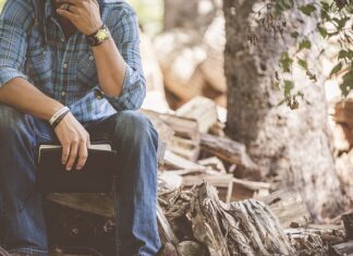 Jak siadać na podłodze?